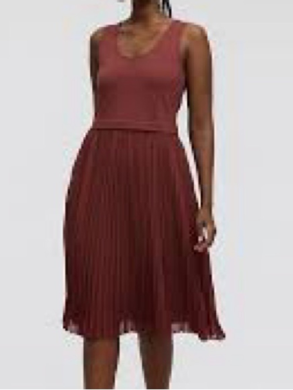Reitmans Sleeveless Pleated Midi Dress in Rust